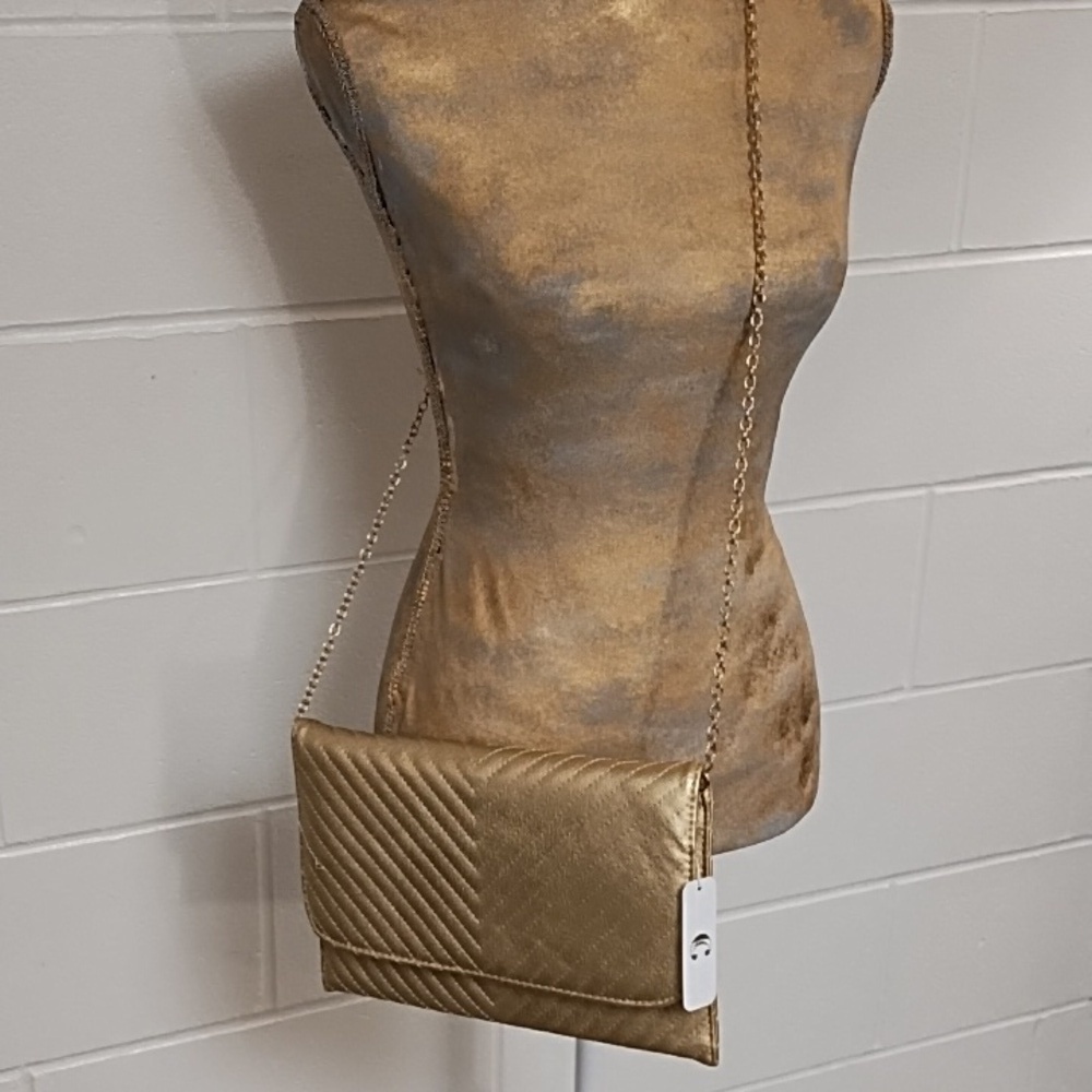 NWT MattGold Clutch Crossbody Bag Removable Chain Quilted Faux Leather Magnetic - Picture 9 of 10